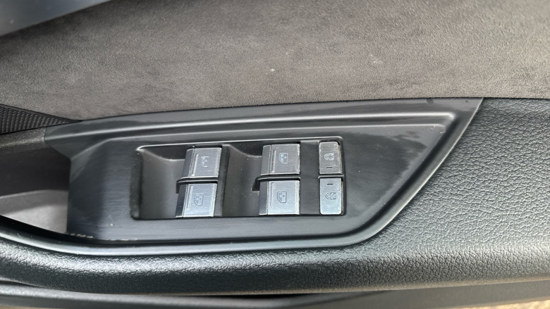 Audi E-Tron 300kW 55 Quattro 95kWh Launch Edition 5dr Auto Electric Estate